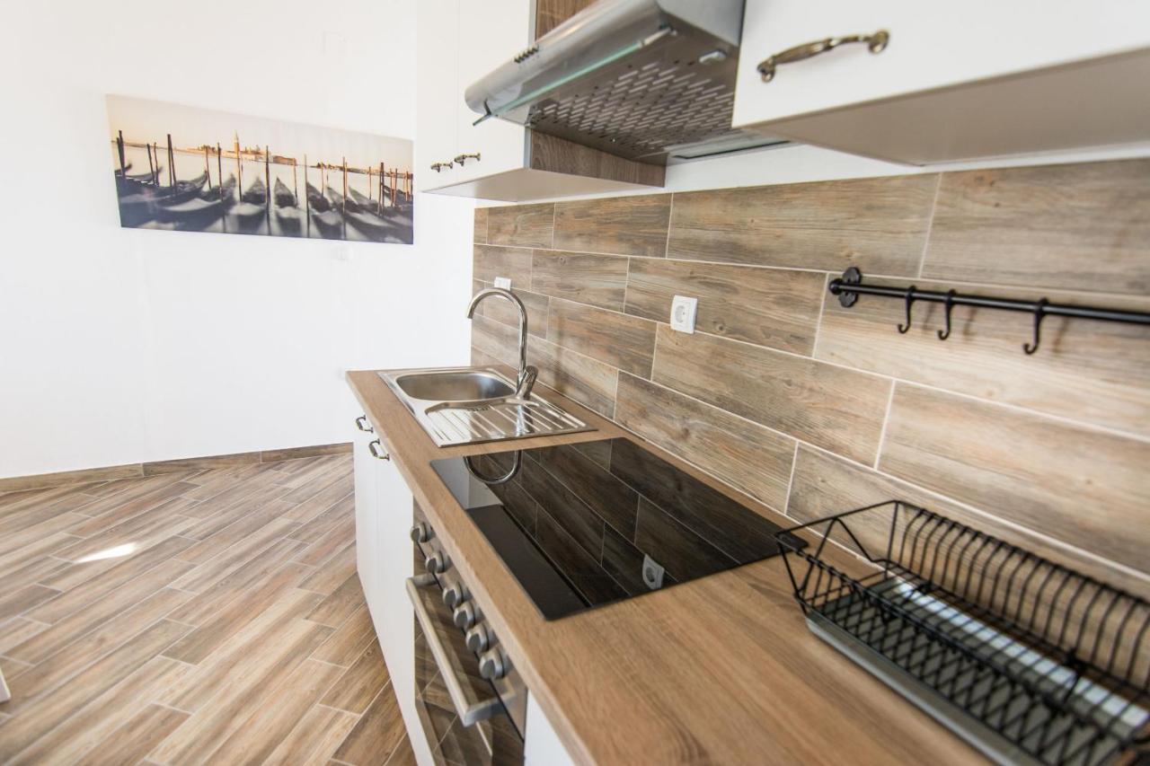 Apartments Tarragon Ugrinici المظهر الخارجي الصورة