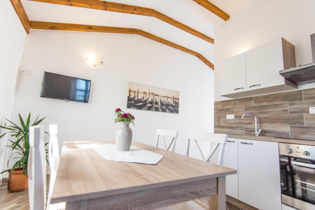 Apartments Tarragon Ugrinici المظهر الخارجي الصورة