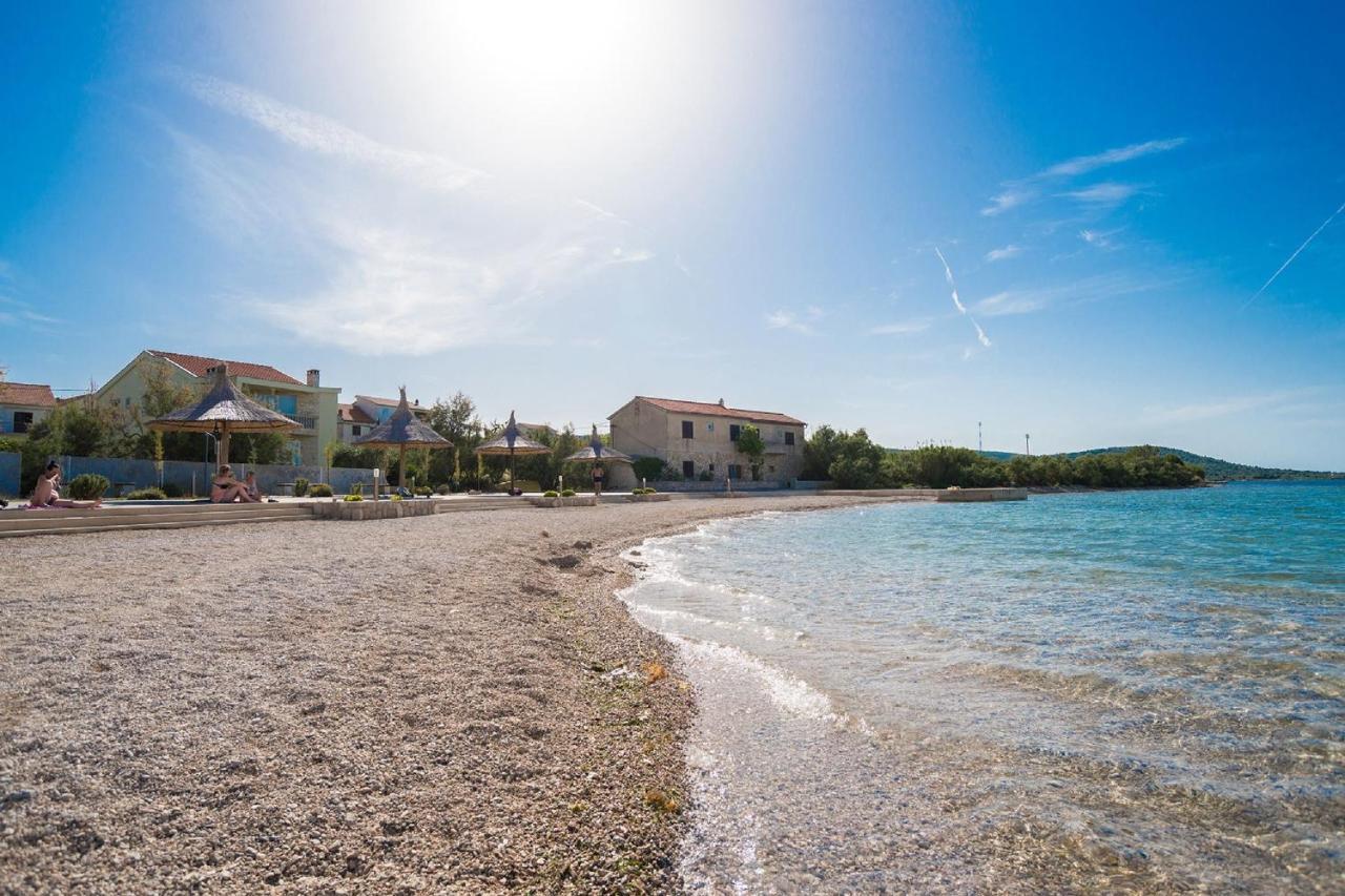 Apartments Tarragon Ugrinici المظهر الخارجي الصورة